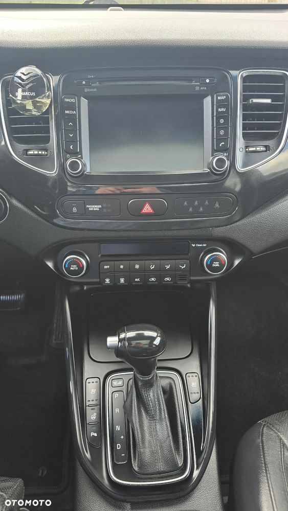 Kia Carens 1.7 CRDi XL 7DCT - 14