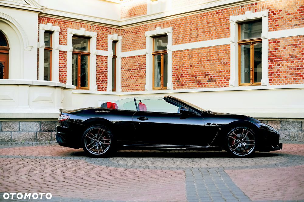 Maserati GranCabrio MC - 3