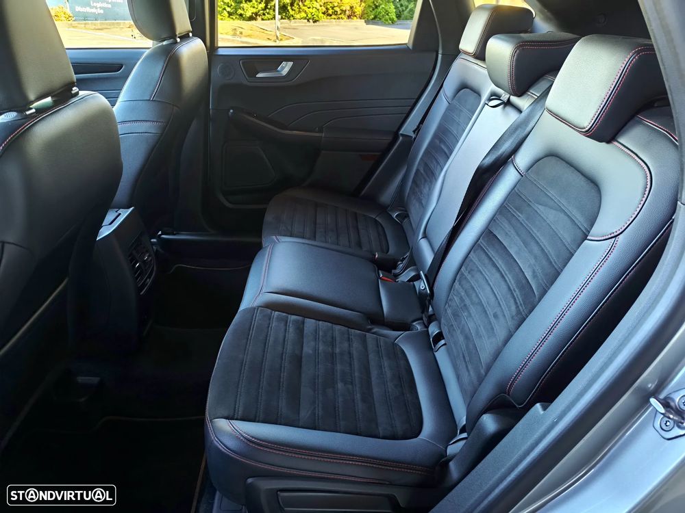 Ford Kuga 1.5 EcoBoost ST-Line - 9