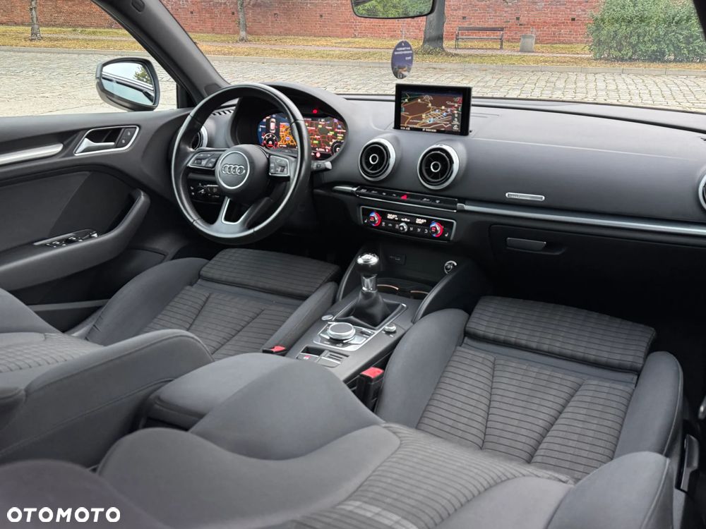 Audi A3 Sportback 2.0 TDI Sport - 22