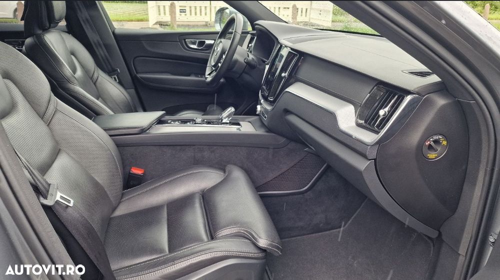 Volvo XC 60 B5 MHEV AWD Inscription - 12