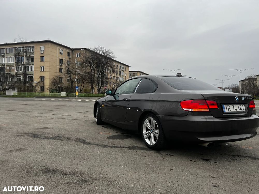 BMW Seria 3 320d - 8