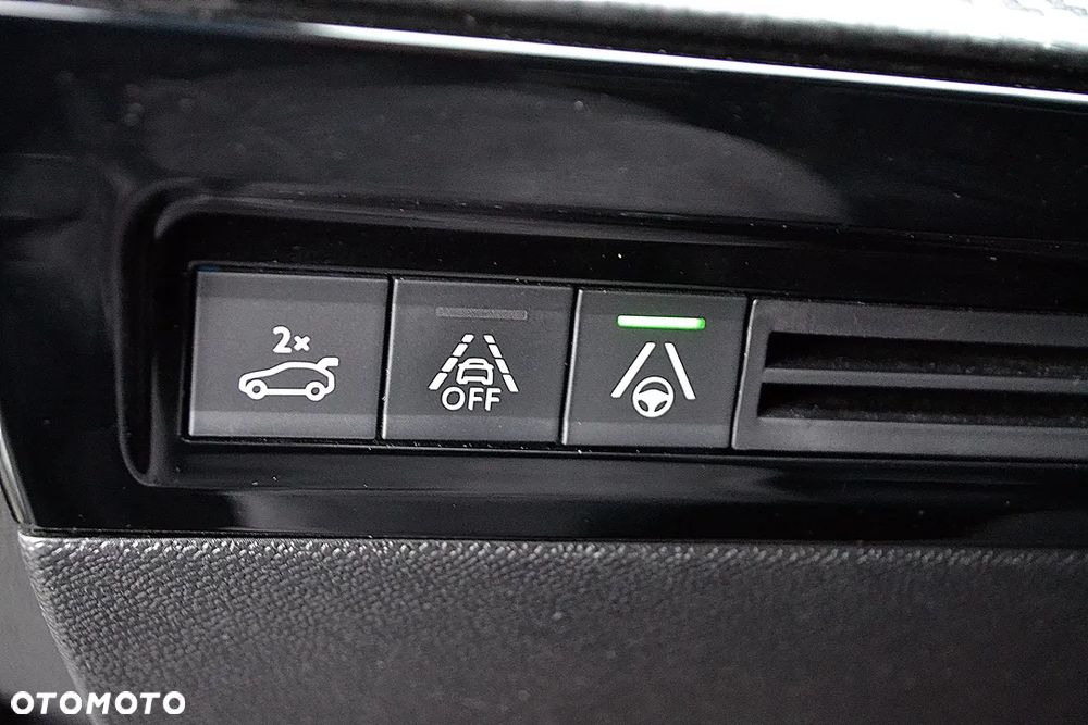 Peugeot 508 BlueHDi 180 EAT8 GT - 36