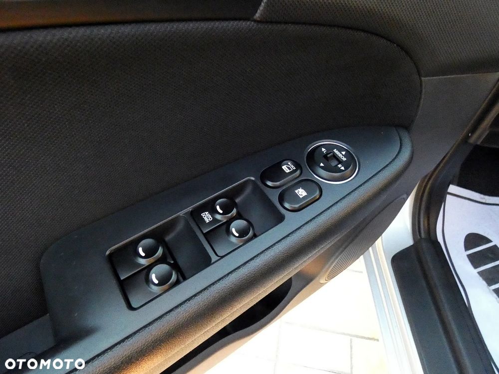 Hyundai i30 1.4 Comfort World Cup - 22