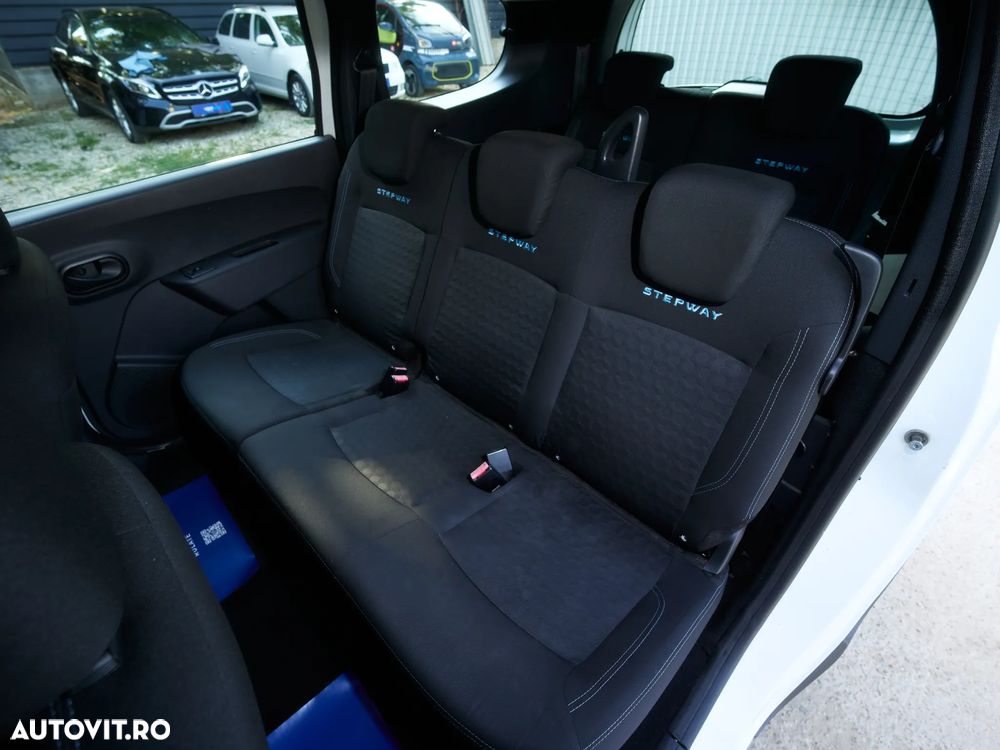 Dacia Lodgy TCe 115 Stepway - 28
