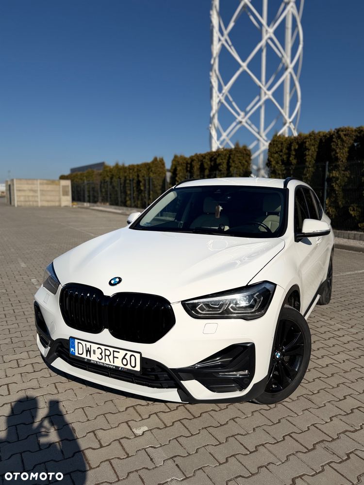 BMW X1 sDrive18i Sport Line - 4