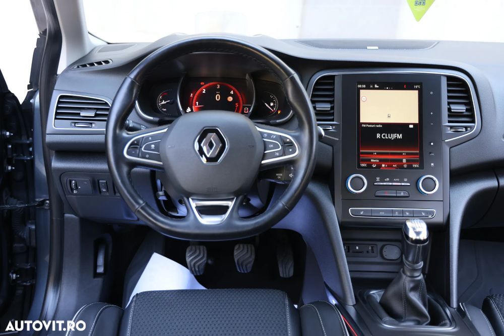 Renault Megane ENERGY dCi 110 Start & Stop Bose Edition - 6