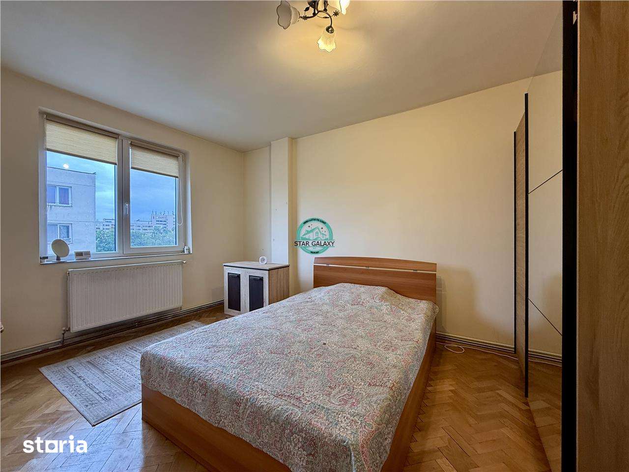 Apartament tip penthouse cu 5 camere de inchiriat, zona Poli 2 — fotografia 3