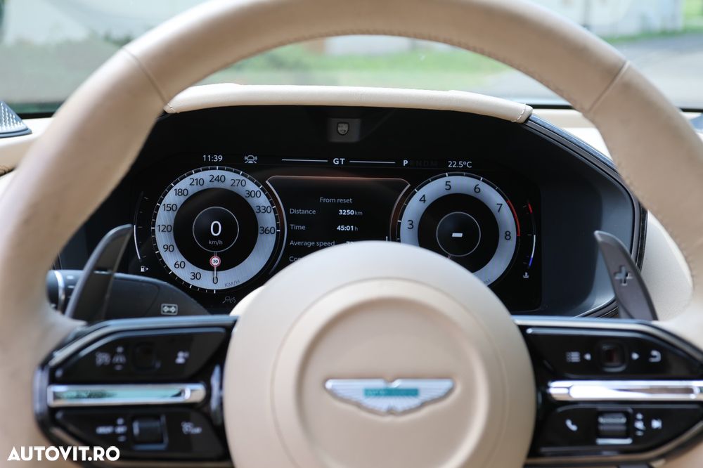 Aston Martin DBX Standard - 25