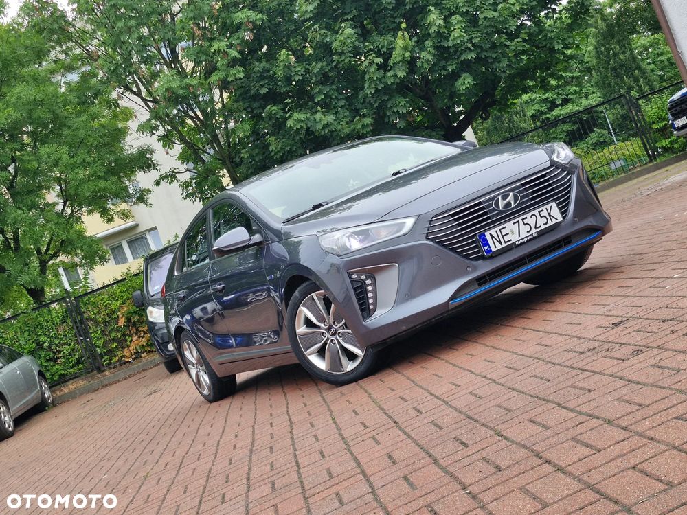 Hyundai IONIQ Hybrid Business - 3
