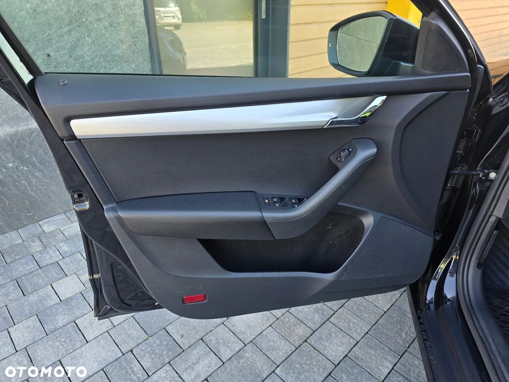 Skoda Octavia 1.6 TDI Premium Edition - 14