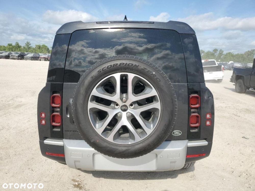Land Rover Defender - 6