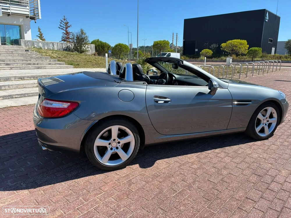 Mercedes-Benz SLC 200 Standard - 12