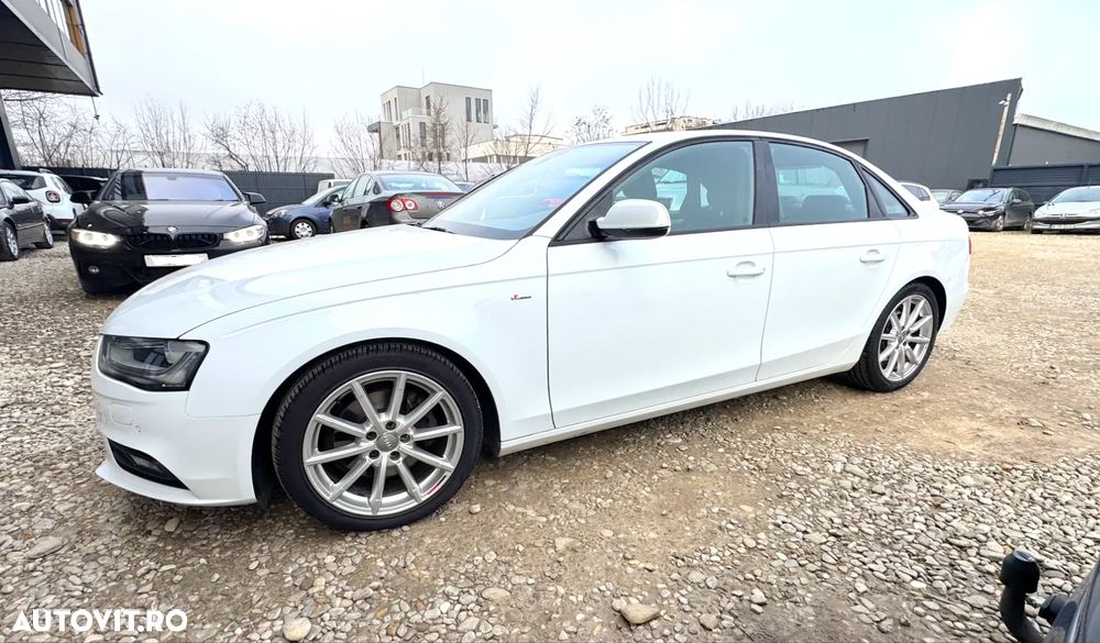 Audi A4 2.0 TDI DPF clean quattro S tronic S line Sportpaket - 2