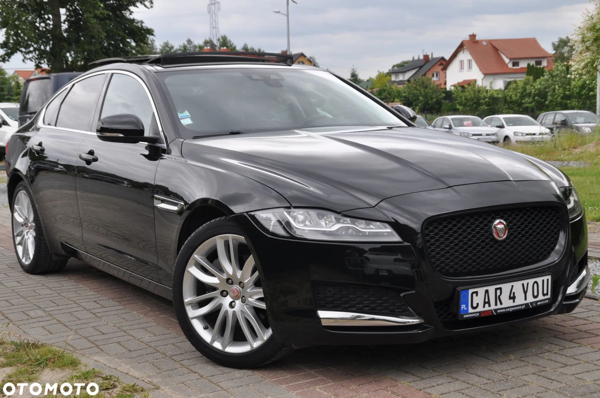 Jaguar XF 20d Sportbrake R-Sport - 1