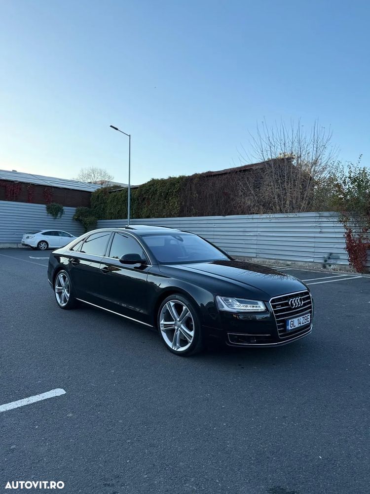 Audi A8 - 1
