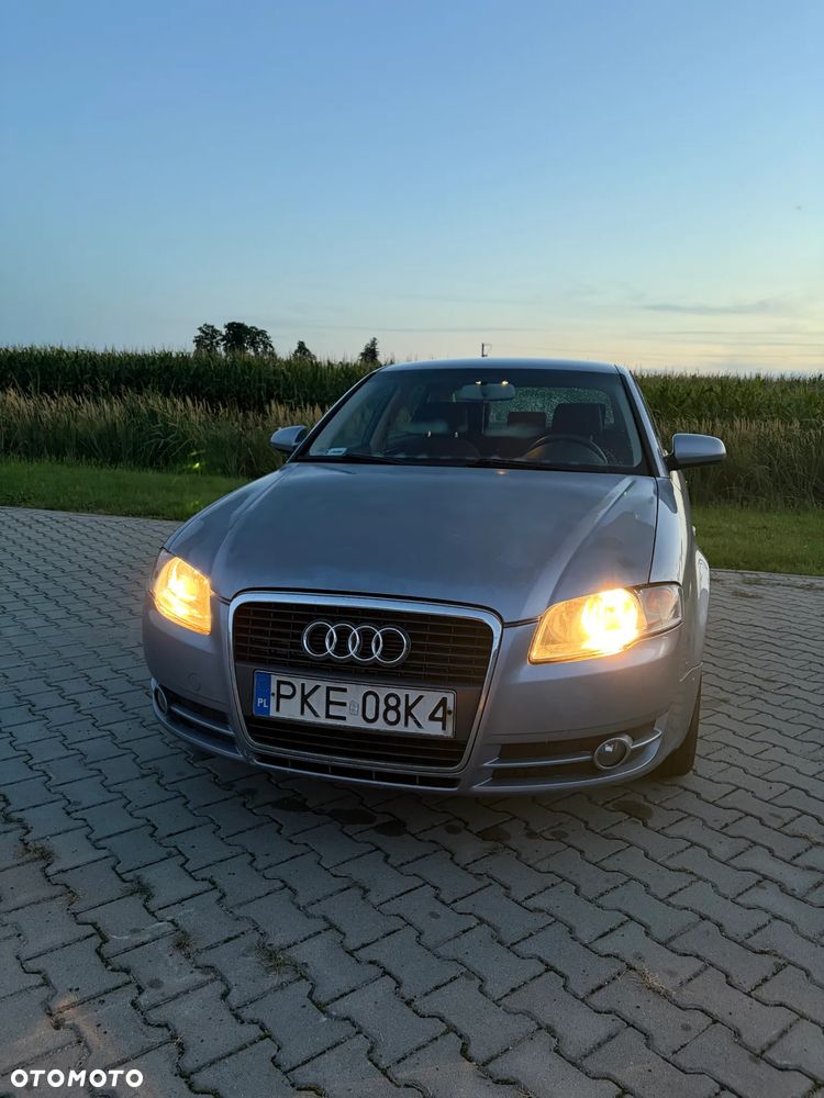 Audi A4 Limousine - 6