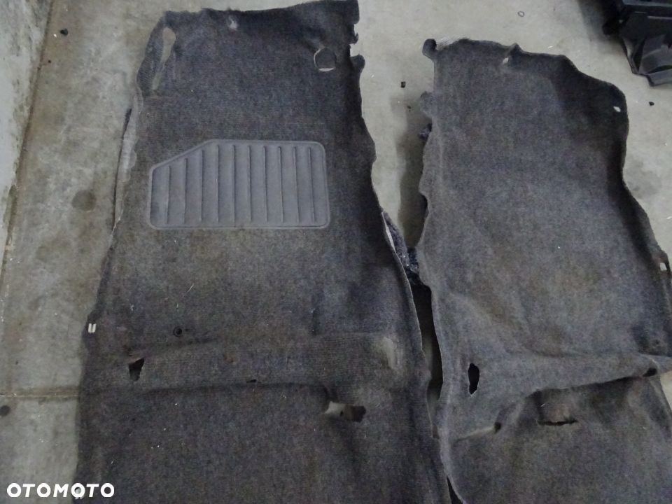 DYWAN WYKŁADZINA PODŁOGA TOYOTA RAV4 RAV-4 NR85 - 5