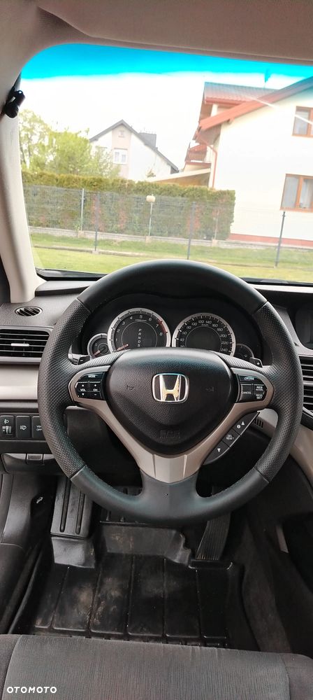 Honda Accord 2.0 Elegance - 20