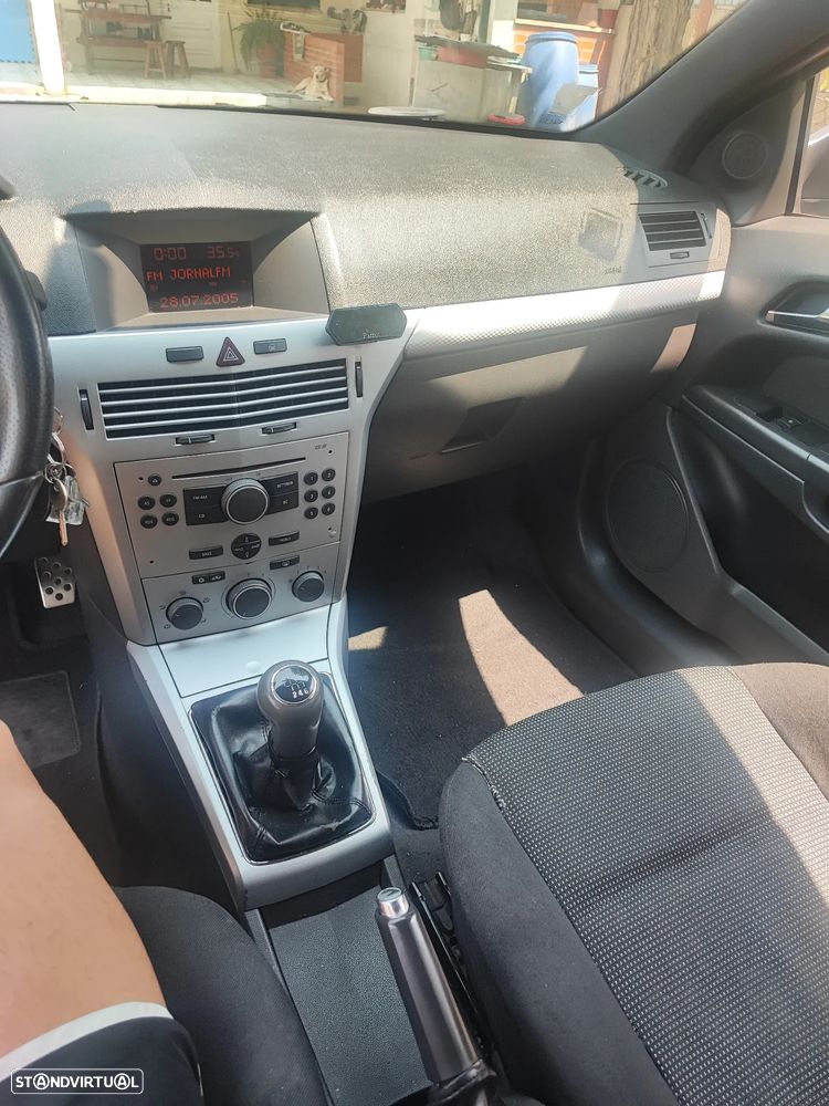 Opel Astra GTC 1.3 CDTI - 8
