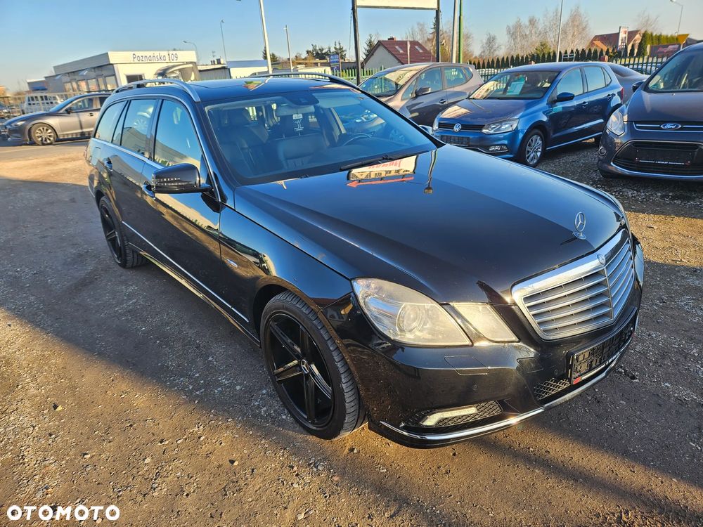 Mercedes-Benz Klasa E 350 CDI DPF BlueEFFICIENCY 7G-TRONIC Elegance - 12