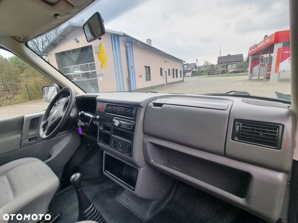 Volkswagen Transporter - 16
