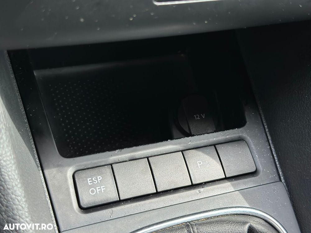 Volkswagen Golf 1.4 Team - 12