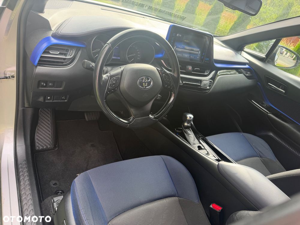 Toyota C-HR - 8