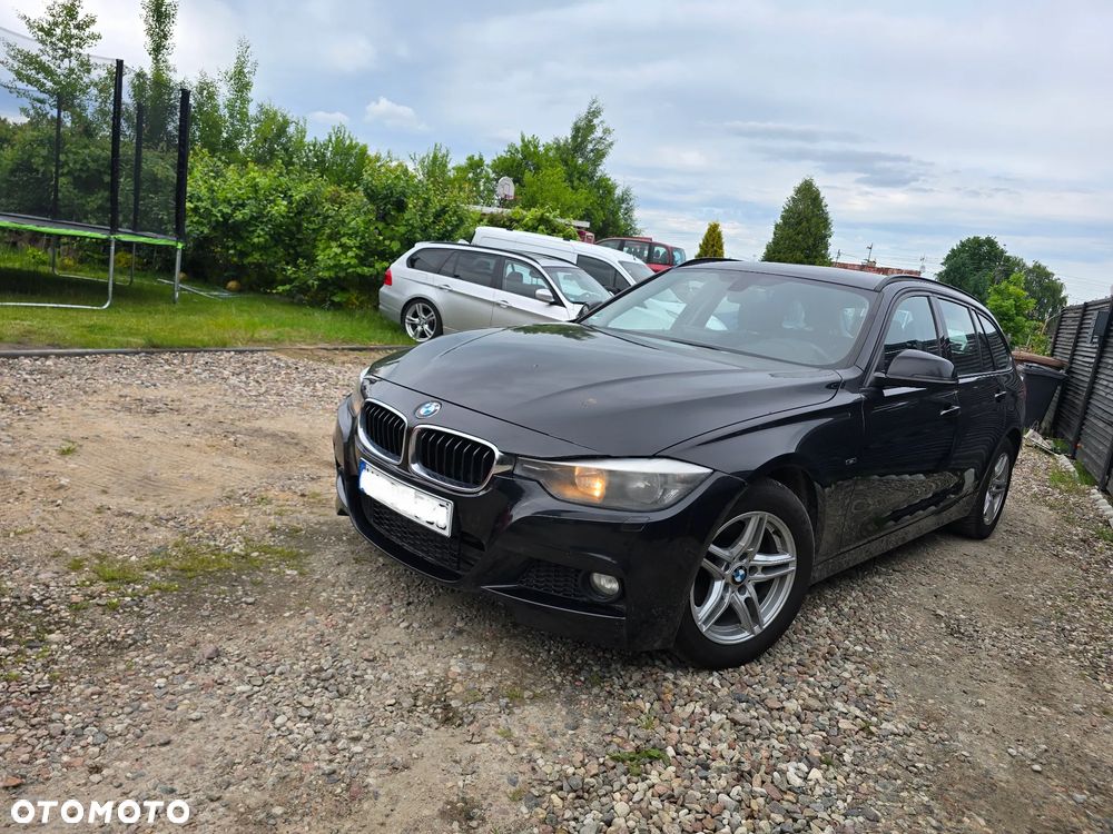 BMW Seria 3 318d DPF Edition Sport - 11