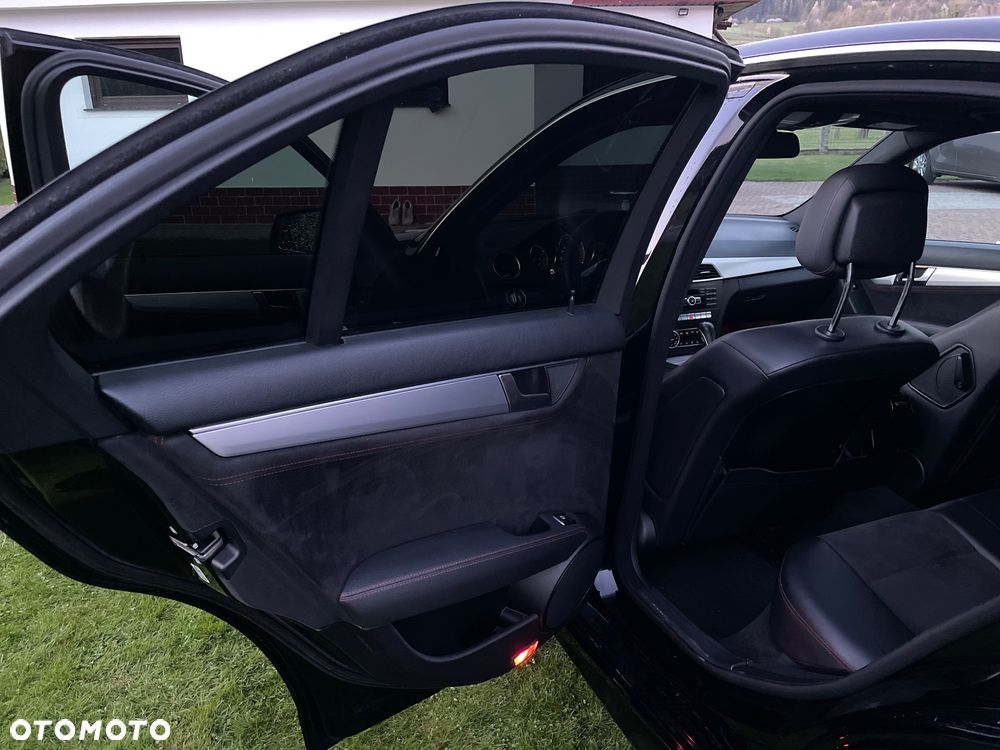 Mercedes-Benz Klasa C - 31