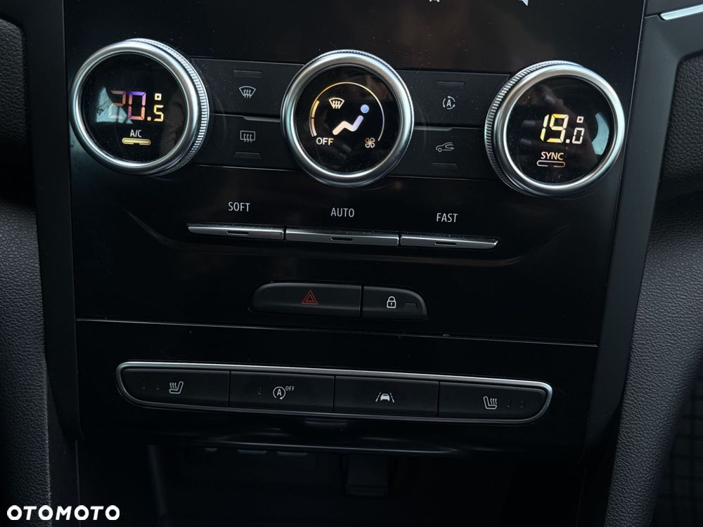 Renault Megane 1.3 TCe FAP Techno EDC - 22