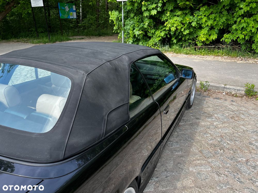 BMW Seria 3 325i - 6