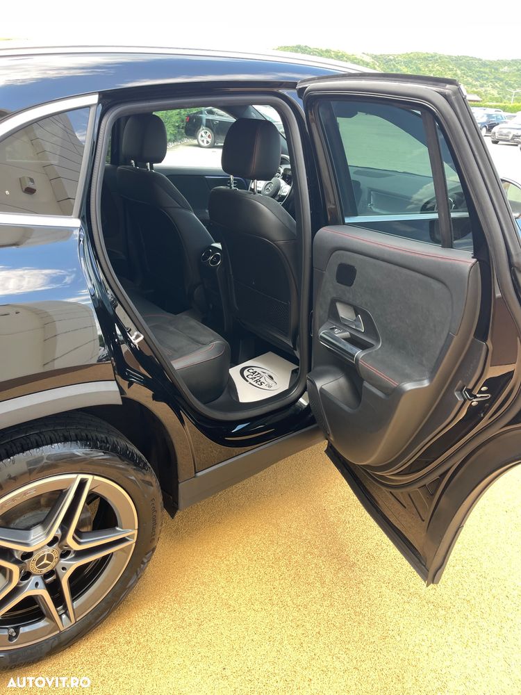 Mercedes-Benz GLA - 23
