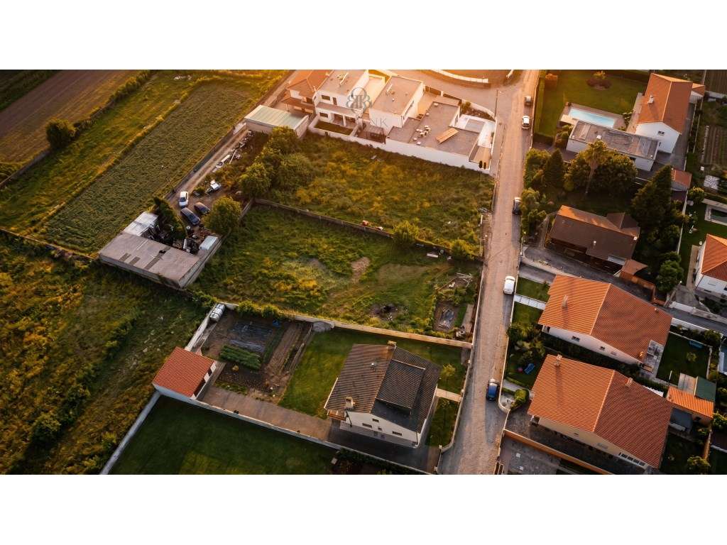 Terreno urbano para construção em Gandra, Esposende - Grande imagem: 3/4