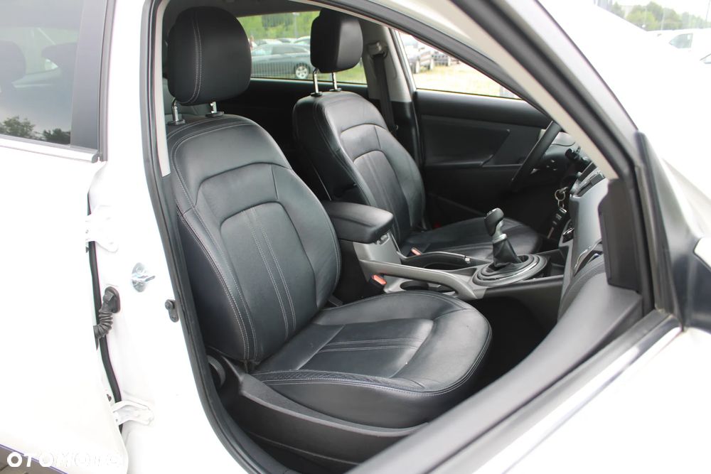 Kia Sportage - 32
