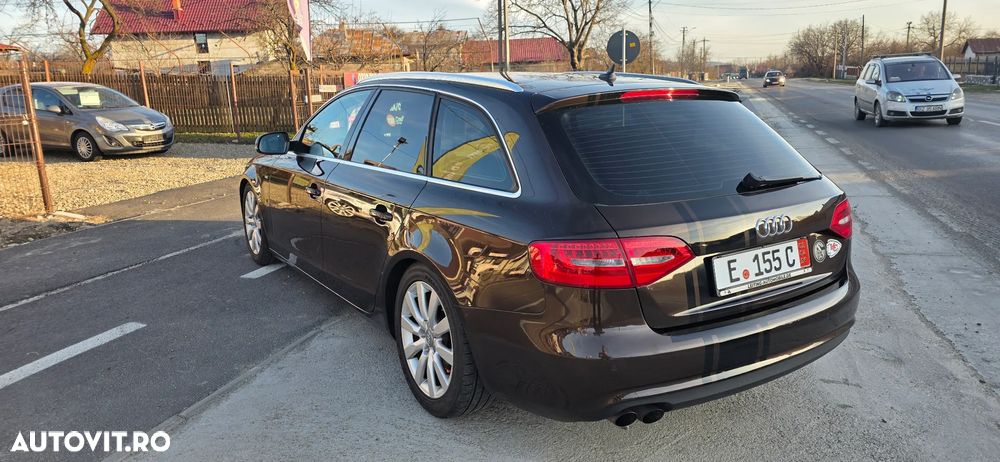 Audi A4 2.0 TDI DPF multitronic S line Sportpaket - 25