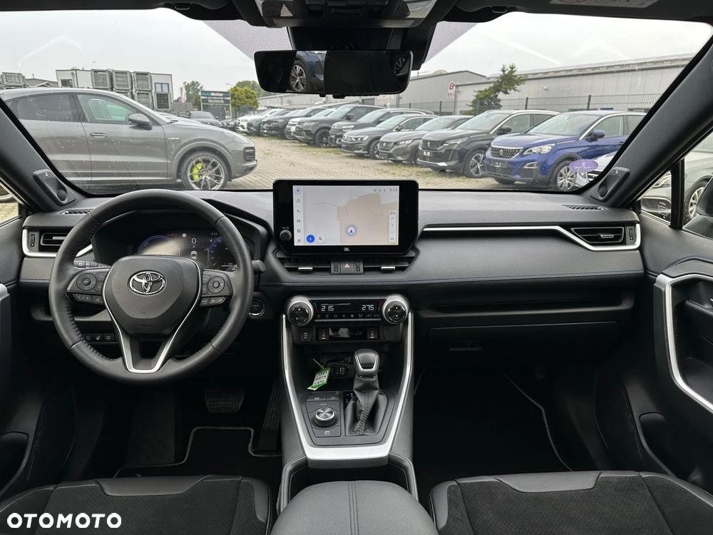Toyota RAV4 - 8