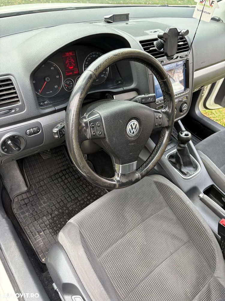 Volkswagen Jetta 1.9 TDI Comfortline - 12