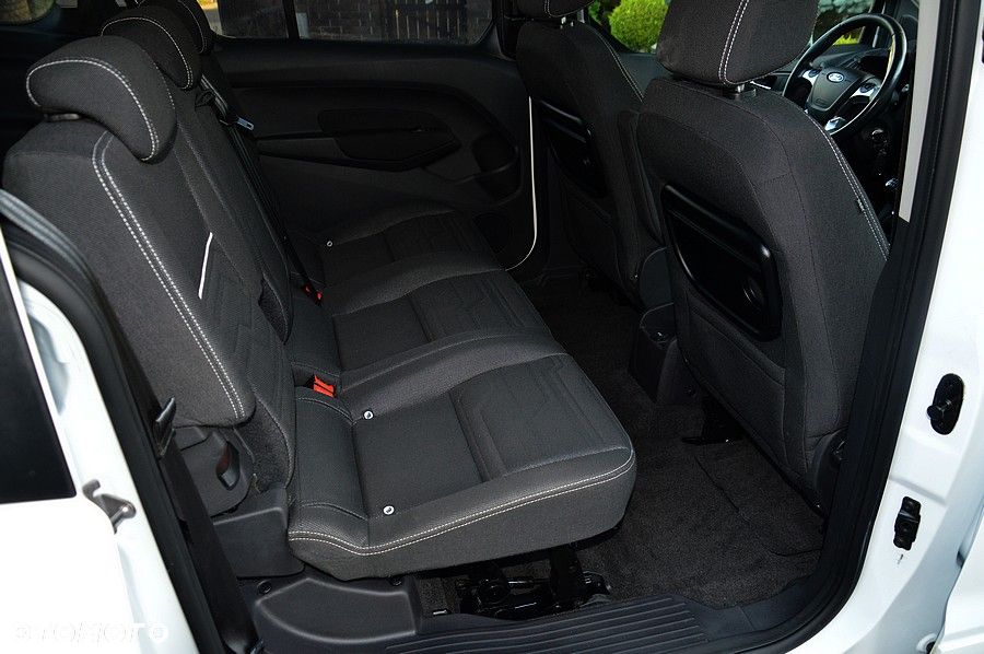 Ford Tourneo Connect Grand 1.6 TDCi Titanium - 25