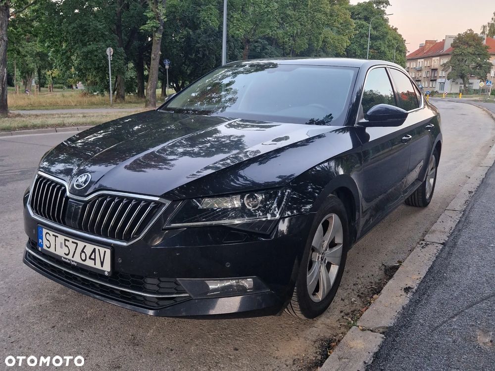 Skoda Superb 1.4 TSI ACT Ambition - 2