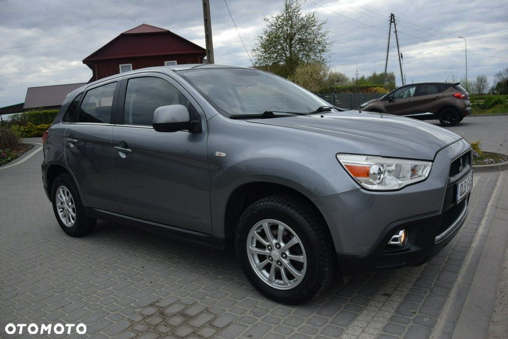 Mitsubishi ASX - 9