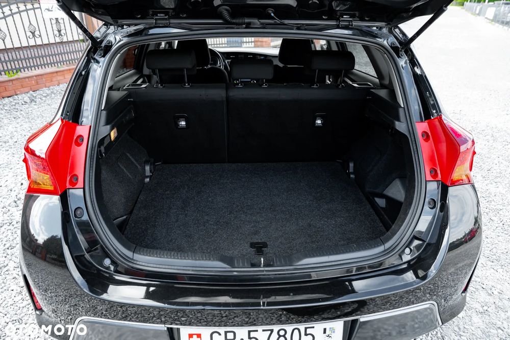 Toyota Auris - 16
