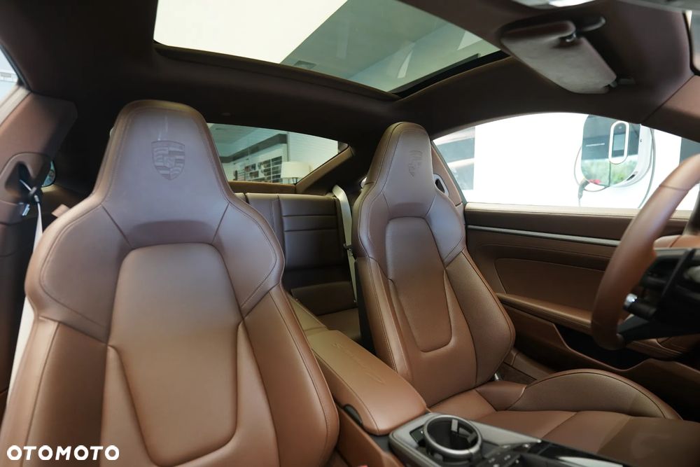 Porsche 911 Carrera S - 13