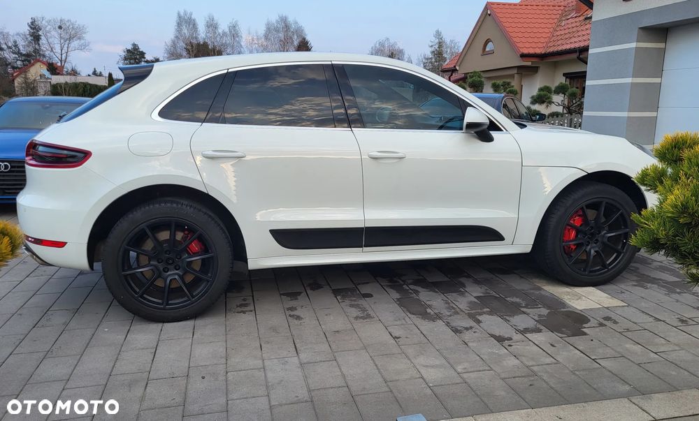Porsche Macan Turbo PDK - 4