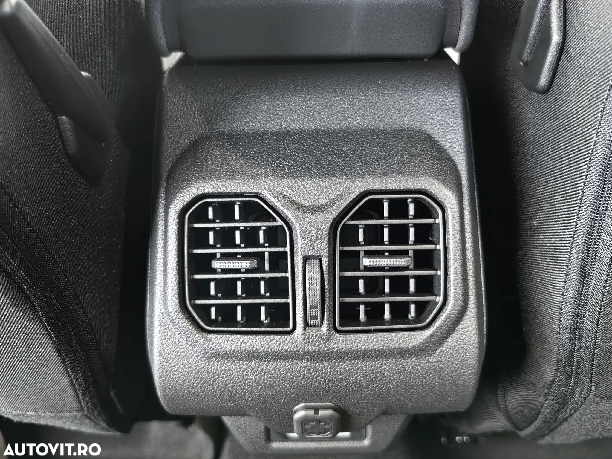 Dacia Bigster HEV 155 Journey - 30