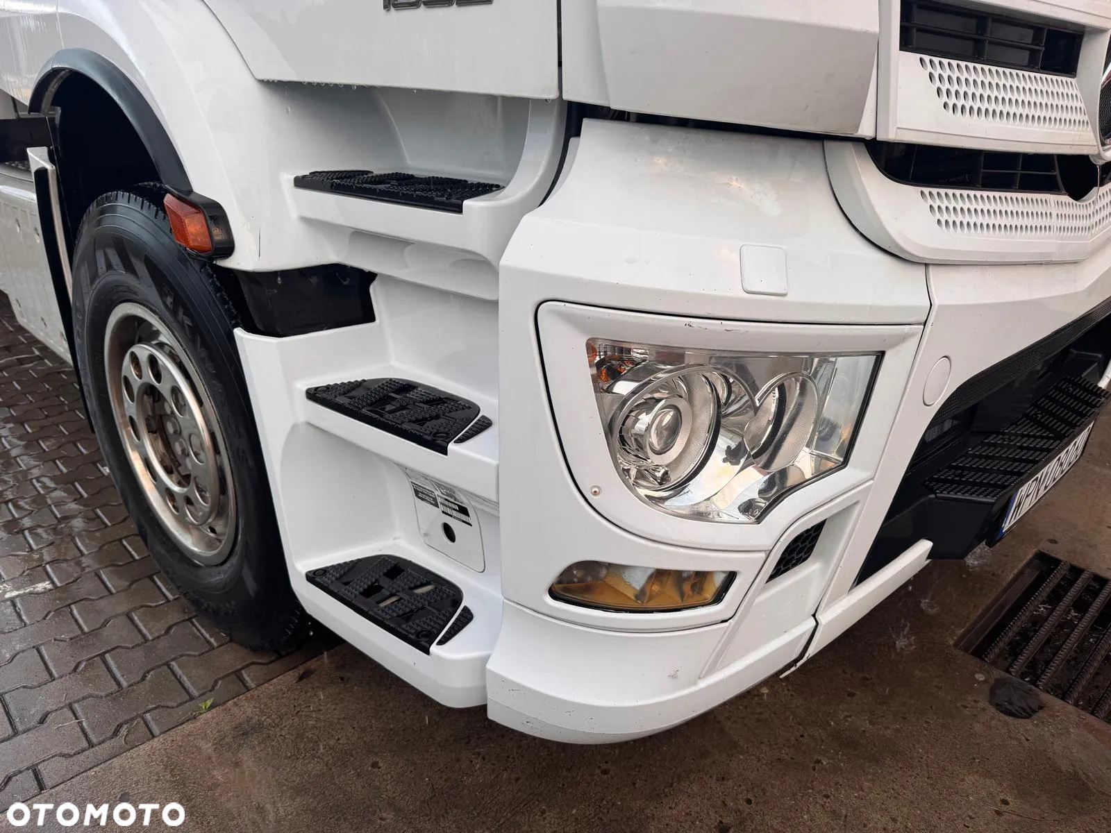 Mercedes-Benz Actros 1832 - 16
