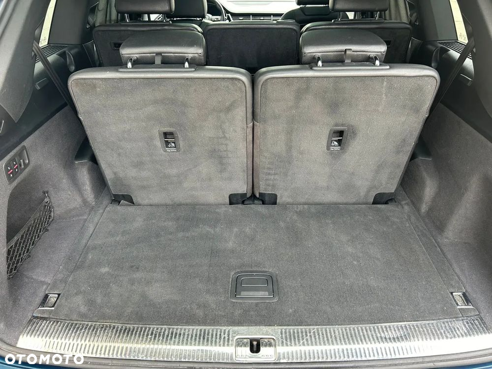 Audi Q7 - 8