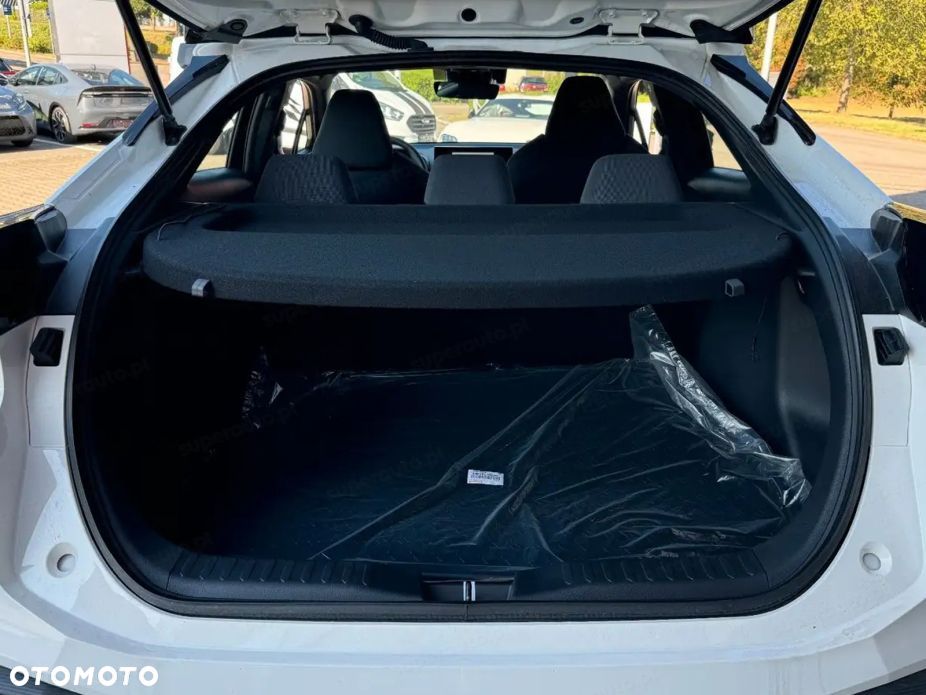 Toyota C-HR - 16