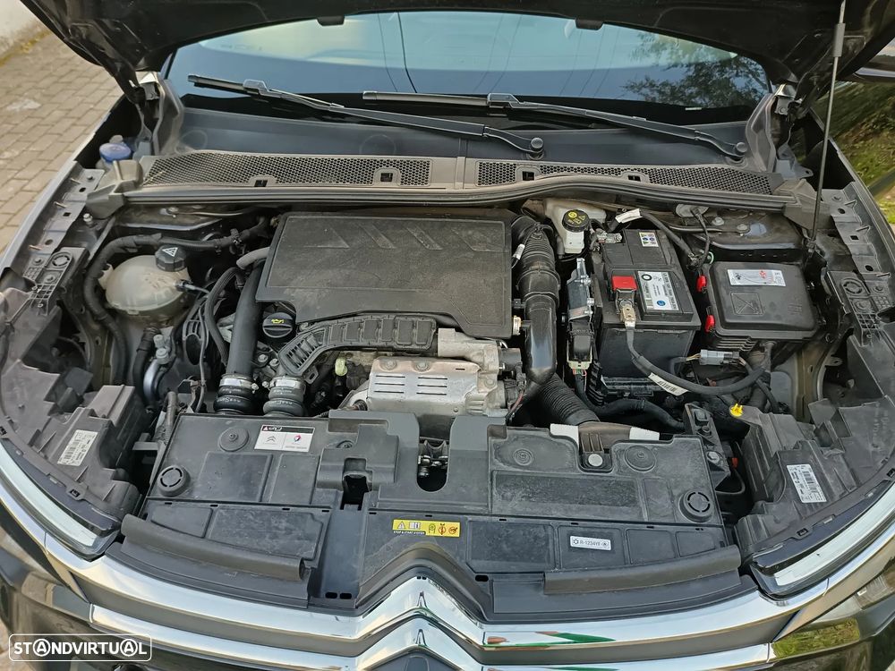 Citroën C4 PureTech 130 Stop&Start SHINE - 35