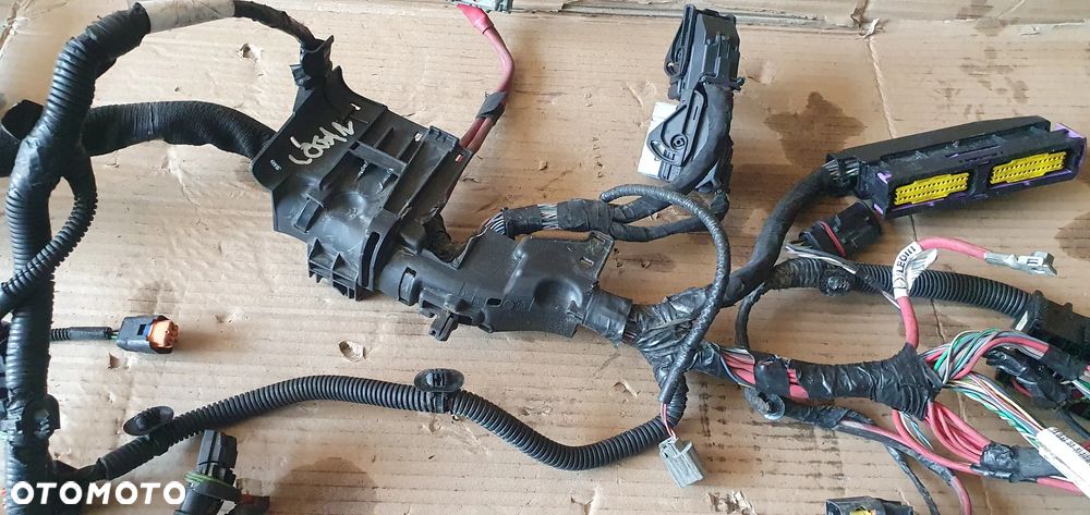 Wiązka instalacja silnika Dacia Logan II 0.9 TCE 240117561R - 5